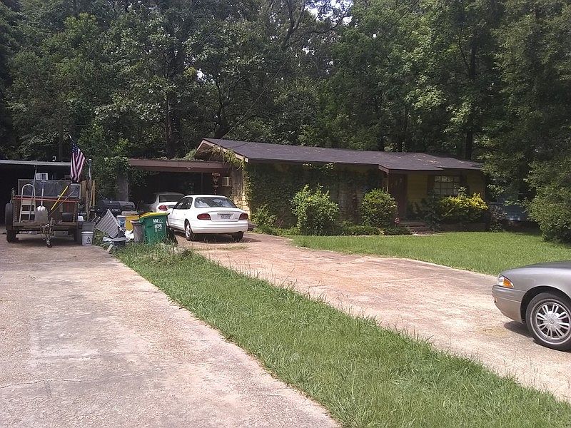 2nd image of 659 Cooper Rd