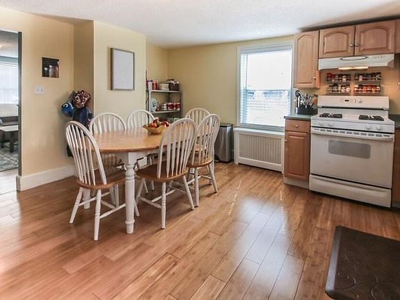 5th image of 69 Lynn St #3