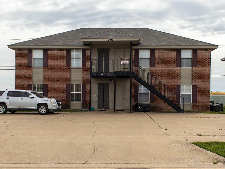 5710C Greengate Dr — Photo 1