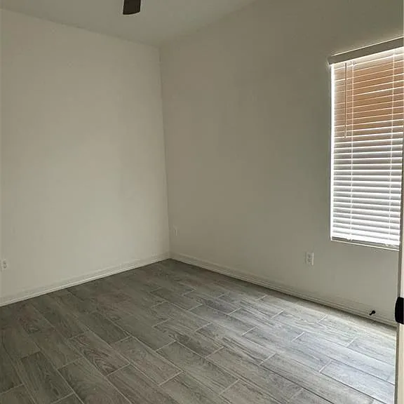 5613 Notre Dame Ave #1 — Photo 4