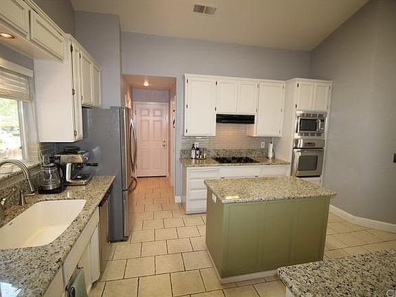 5th image of 379 Brookside Dr