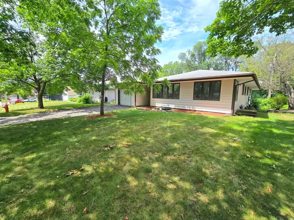 623 23rd St NE, Rochester, MN 55906