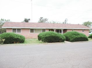 2401 Norma St, Plainview, TX 79072