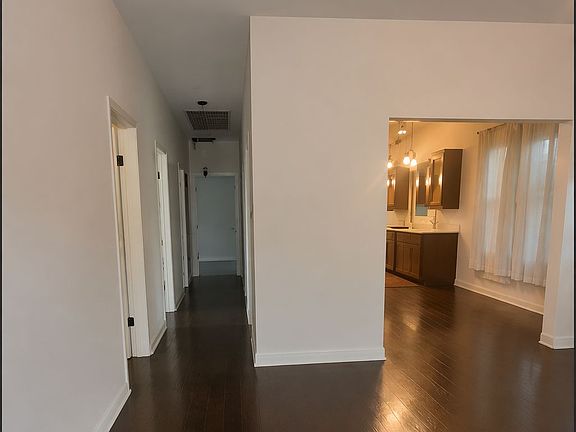 2nd image of 2402 W Southcross Blvd