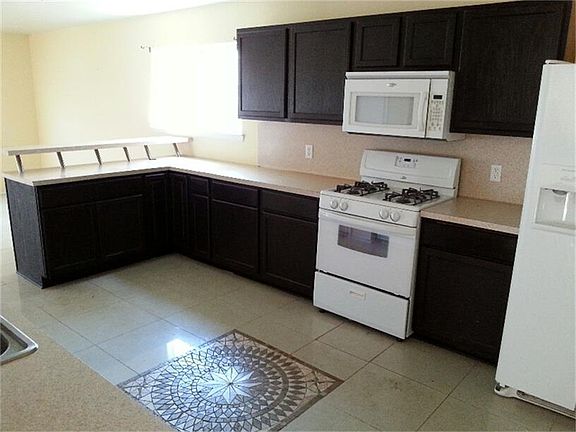 4th image of 12535 Rosslare Dr