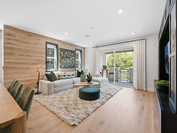 Deerwood Heights in San Ramon by Trumark Homes I Residence 4 Model I Great Room