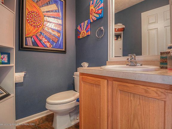 5th image of 14800 Robinwood Dr