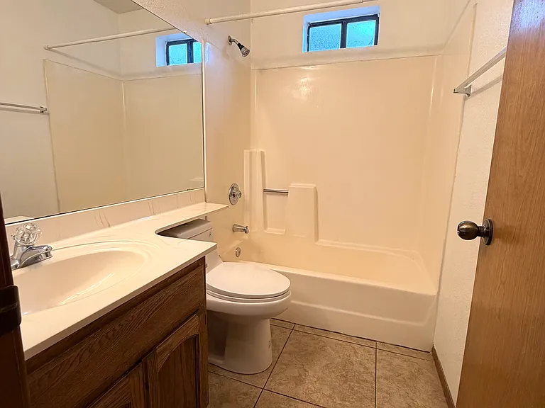 5717 E Evergreen St — Photo 14