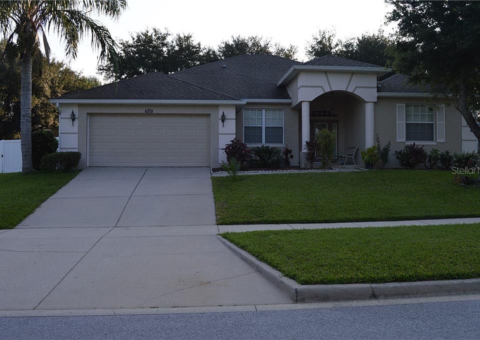 1st image of 3733 Fallscrest Cir