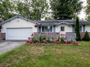 7660 Miami Rd, Mentor On The Lake, OH 44060