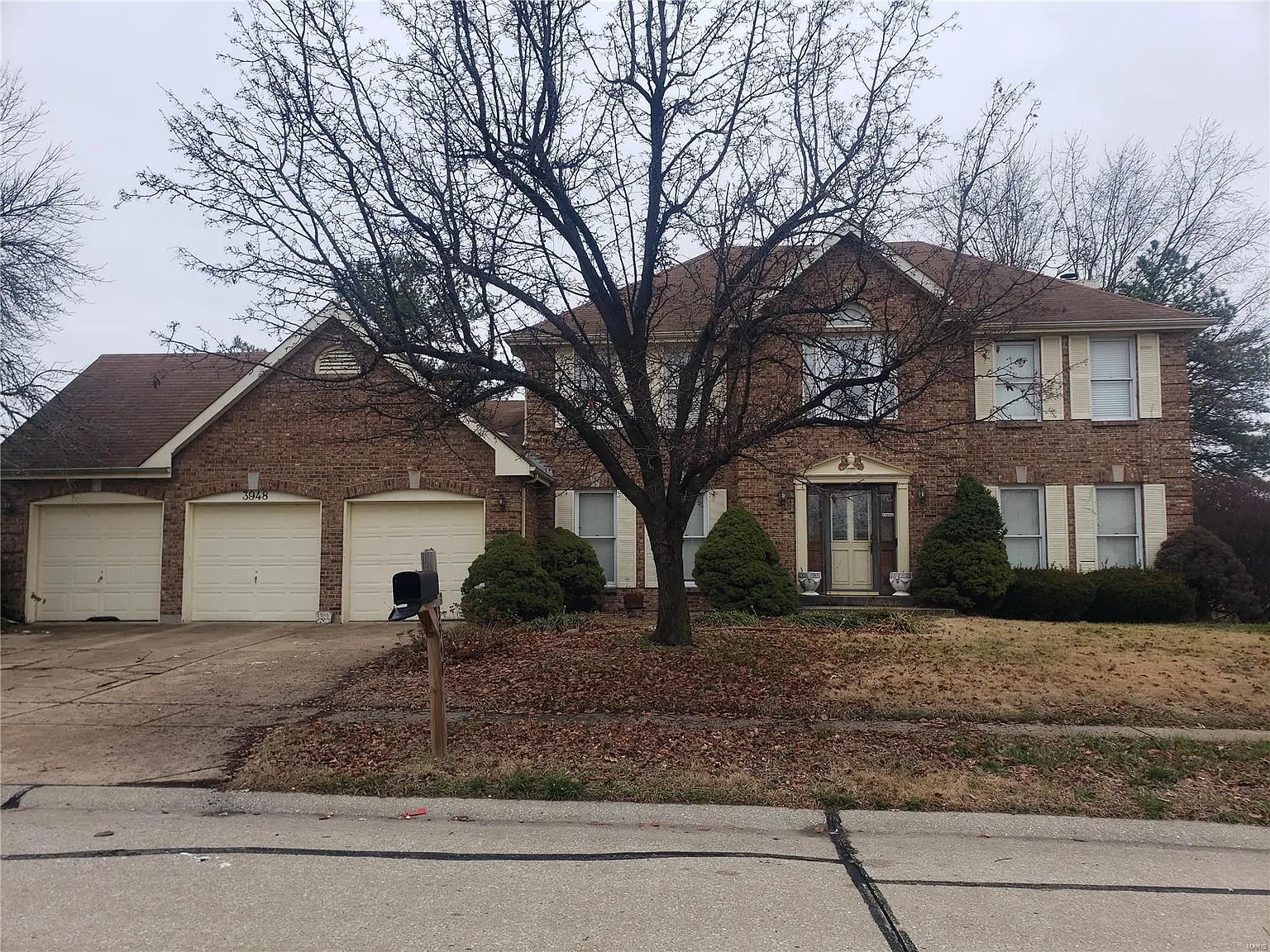 3948 Triple Crown Dr photo 1