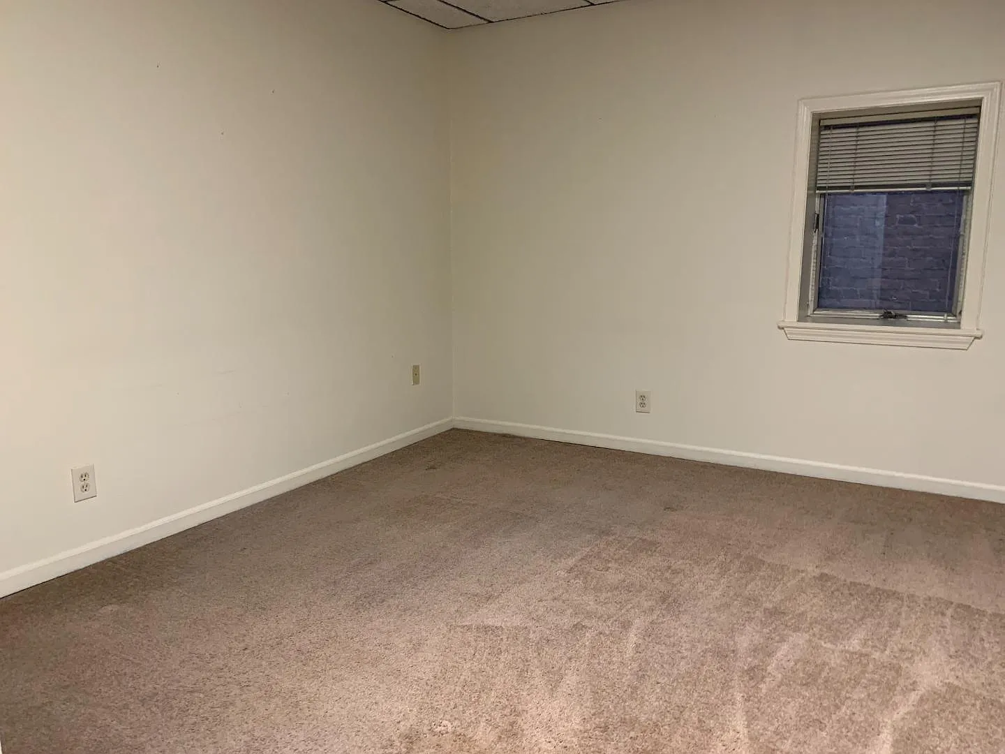 226 W Michigan Ave - Apt 2 — Photo 3