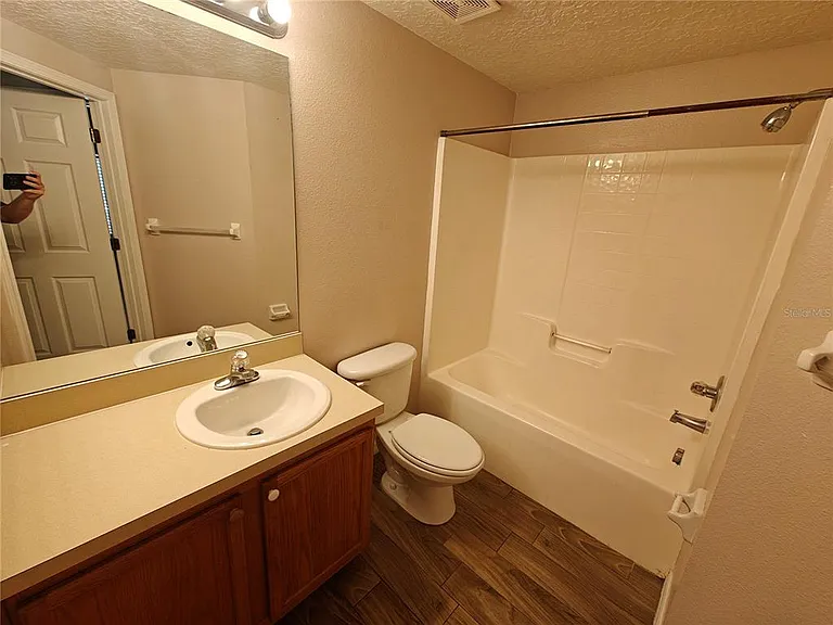 6022 Portsdale Pl #102 — Photo 14