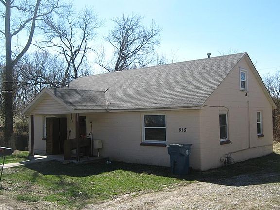 2nd image of 815 N 4th St