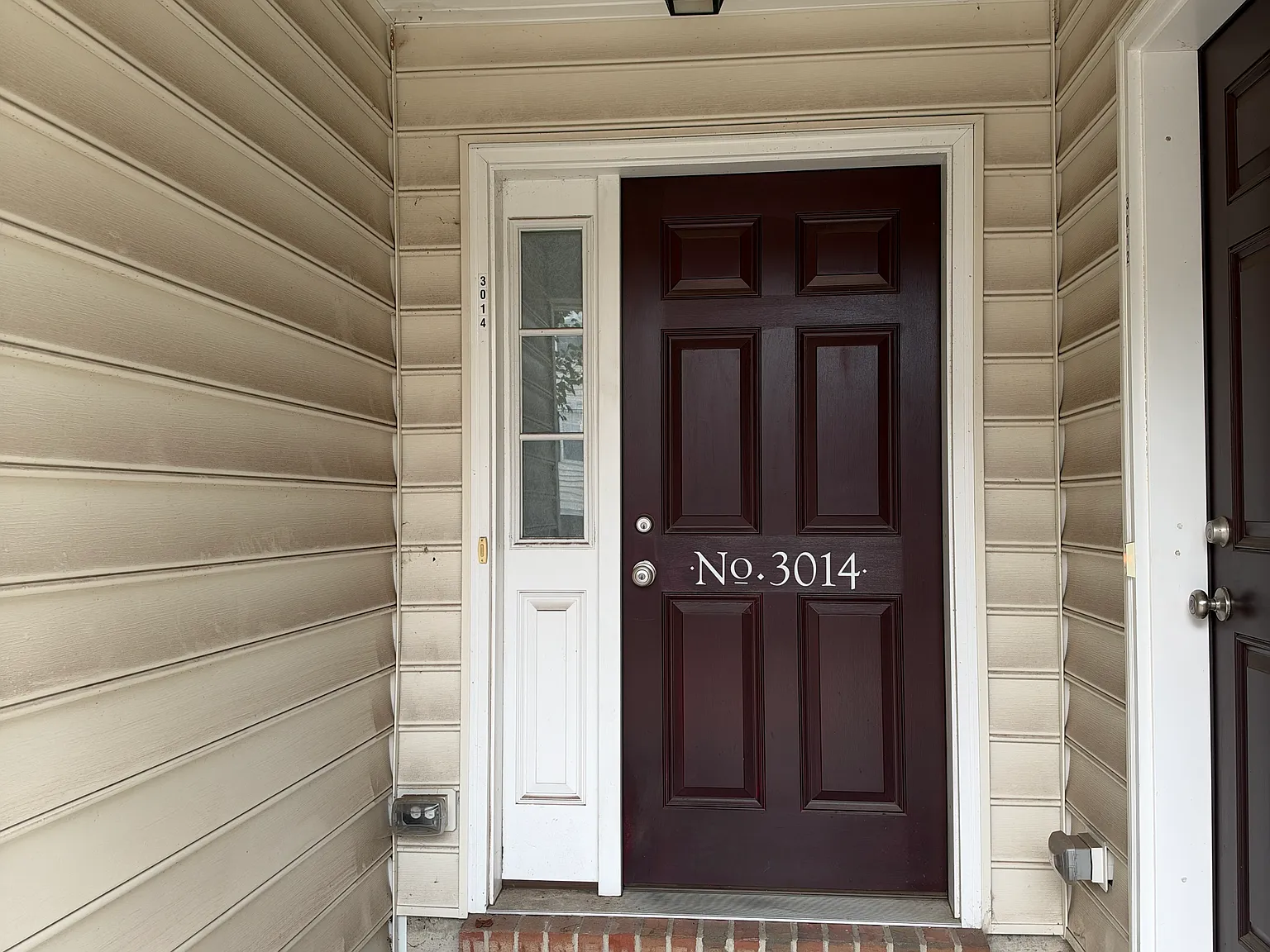3 bed, 2.5 bath, 1772 sqft, $2,400 — Photo 2