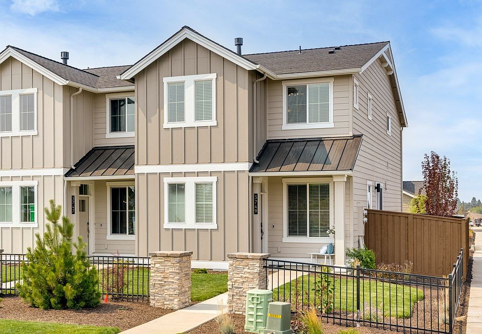 1st image of 20770 SE Iron Horse Ln #111