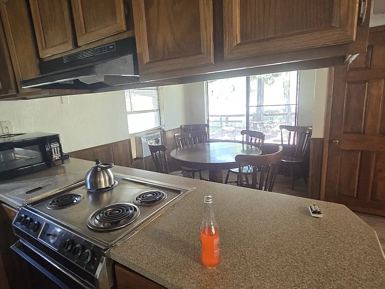 208 Chaves Rd — Photo 14