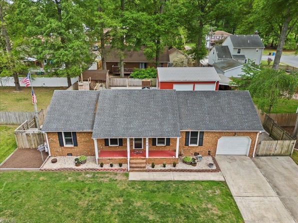 705 Pinehurst Dr, Chesapeake, VA 23323