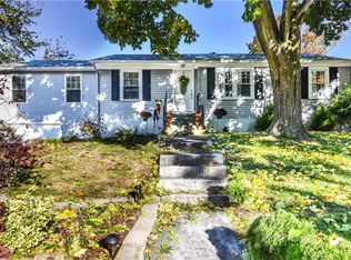 15 Mulberry Cir, Johnston, RI 02919
