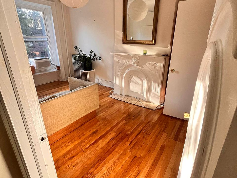 1st image of 583 Carlton Ave Floor 2