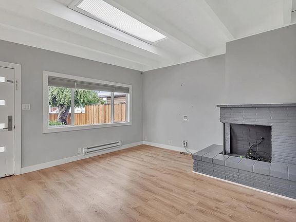 3rd image of 1211 Cobb St