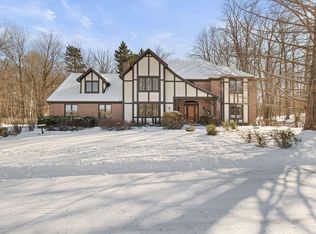 60886 Rue Du Lac East Dr, South Bend, IN 46614