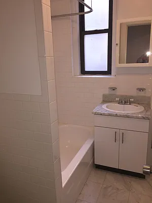 Rented by Solil Management | media 4