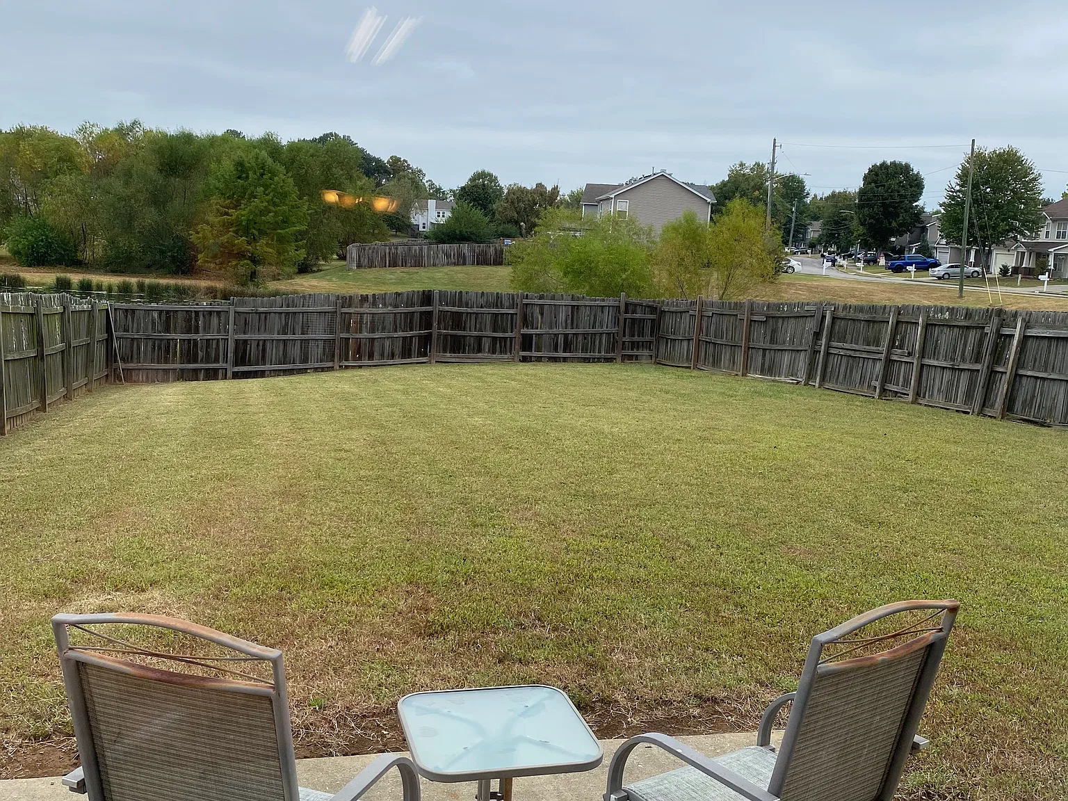 3 bed, 2.5 bath, 1833 sqft, $2,400 — Photo 2