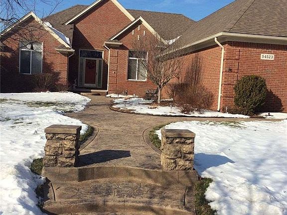 3rd image of 54523 White Spruce Ln