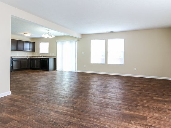 3rd image of 8041 Grove Berry Dr
