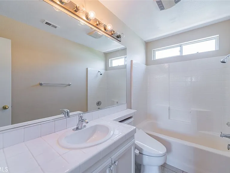 1511 Kinsler Ct — Photo 22