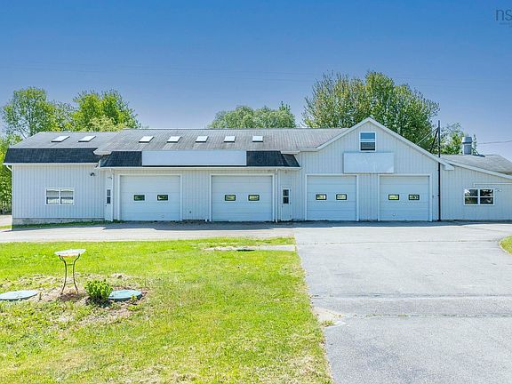 5th image of 1878 Torbrook Rd