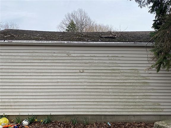 5th image of 818 N Firestone Blvd