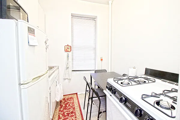 Rented by Modern Spaces | media 2