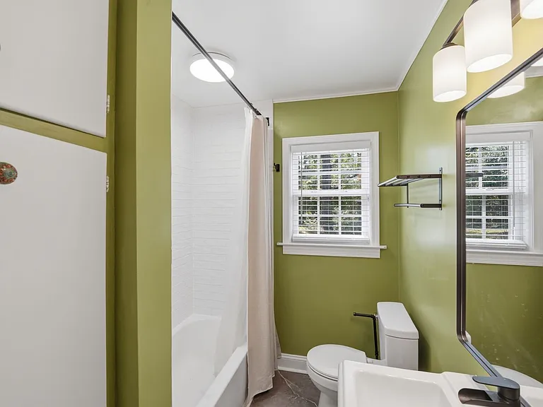 2214 Arnold Dr — Photo 4