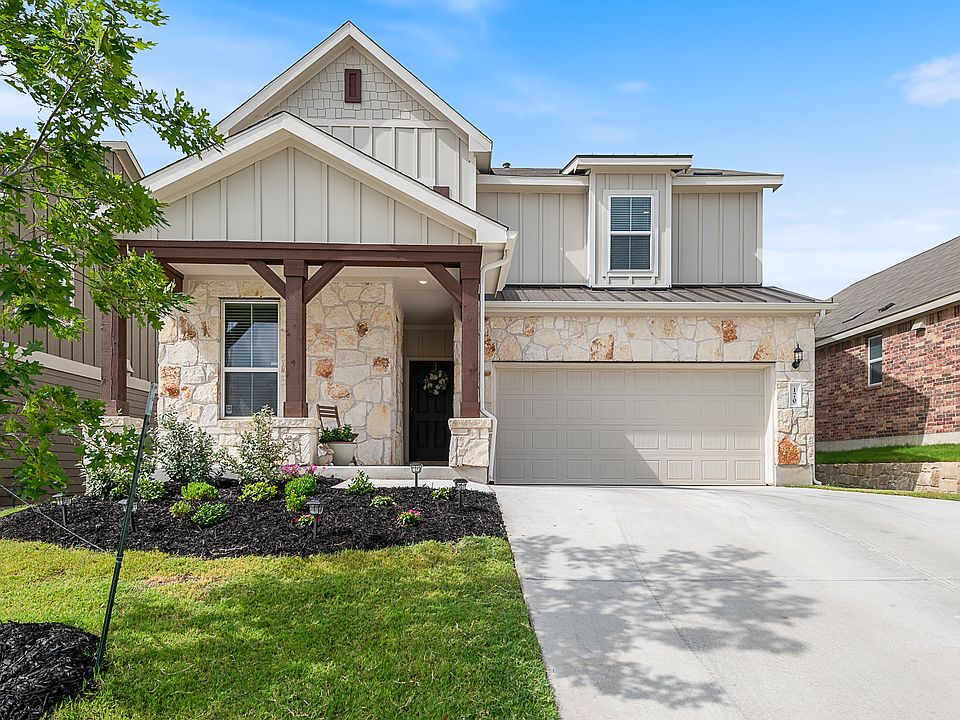 Gorgeous almost new Pulte Lochridge plan!