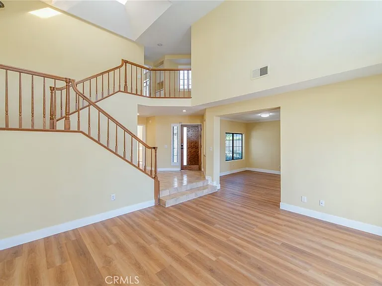 76 Fairlake #23 — Photo 33