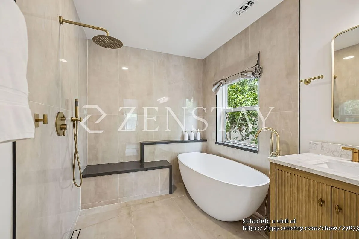4 bed, 1525 sqft, $10,000 — Photo 3