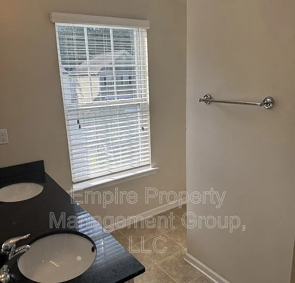209 Sunday Silence Ln — Photo 9
