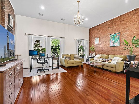 2nd image of 104 W 123rd St APT 4