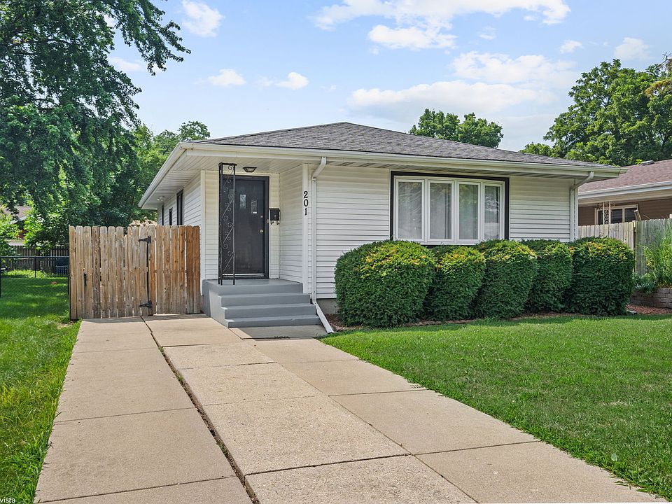 1st image of 201 S Reedwood Dr