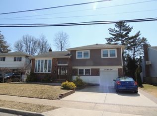 688 Jay Way, Baldwin, NY 11510