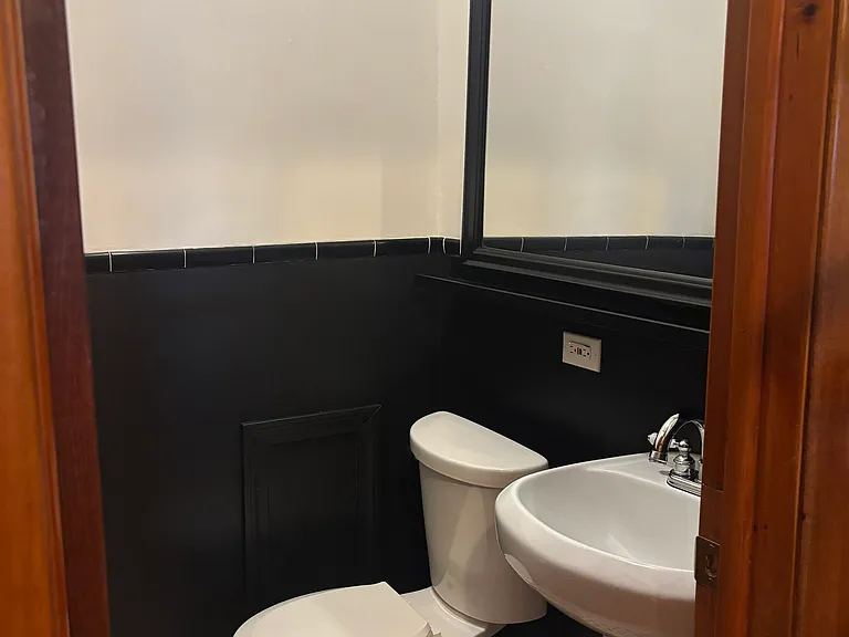 24 Broadway St — Photo 9