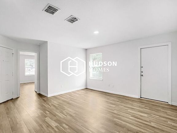 3rd image of 405 N 10th St #A