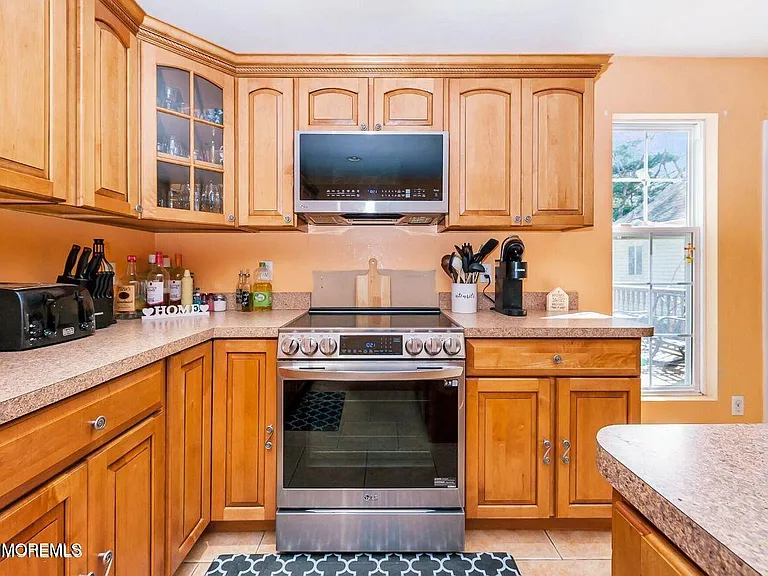 627 Eltone Rd — Photo 24