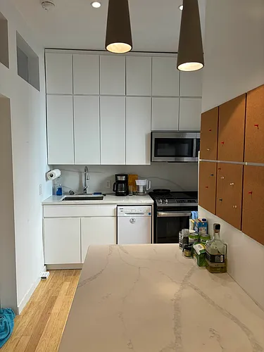 207 Grand St #2 Photo 1