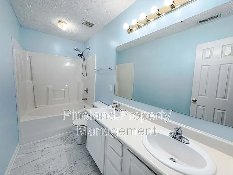 219 Woodland Dr — Photo 20
