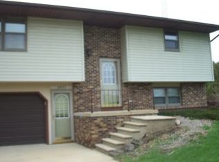 3047 Fairway Rd, Stockton, IL 61085