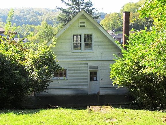 2nd image of 714 Highland Ave