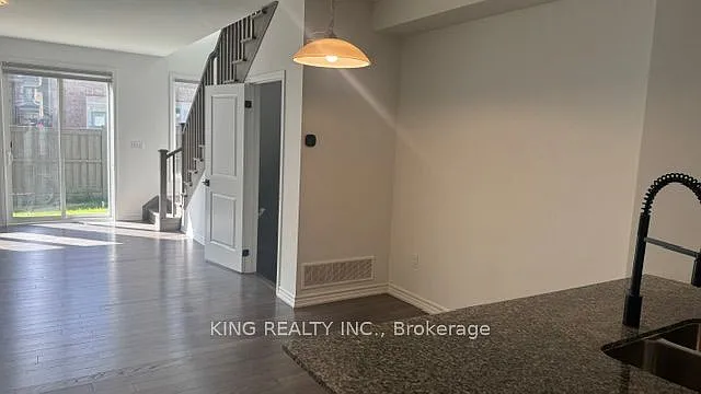 80 Keppel Cir — Photo 7